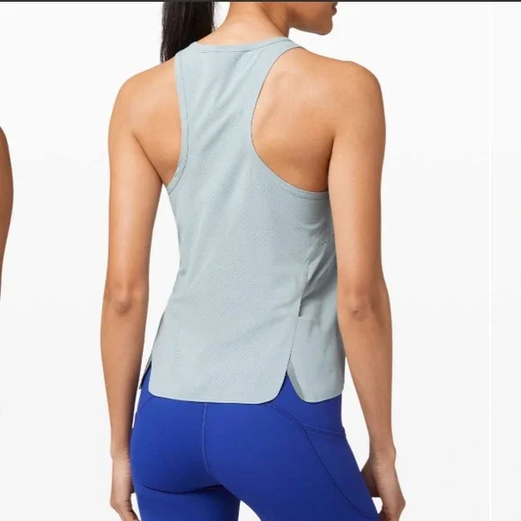 Lululemon Find Your Pace Tank
Blue Cast Reflective - Picture 4 of 9